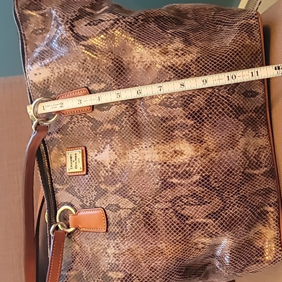 Dooney & Bourke Tote - Picture 4 of 8